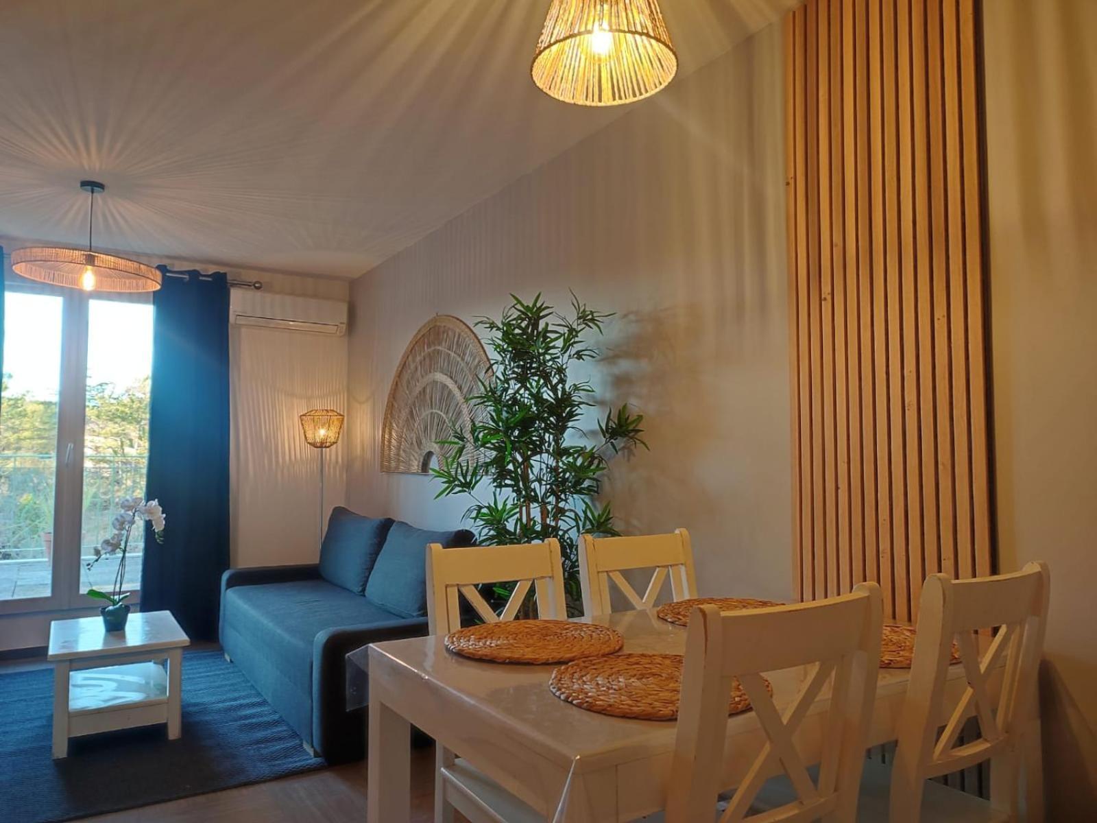 La Terrasse De L'Imbut - Climatisation & Piscine Apartment Greoux-les-Bains Luaran gambar