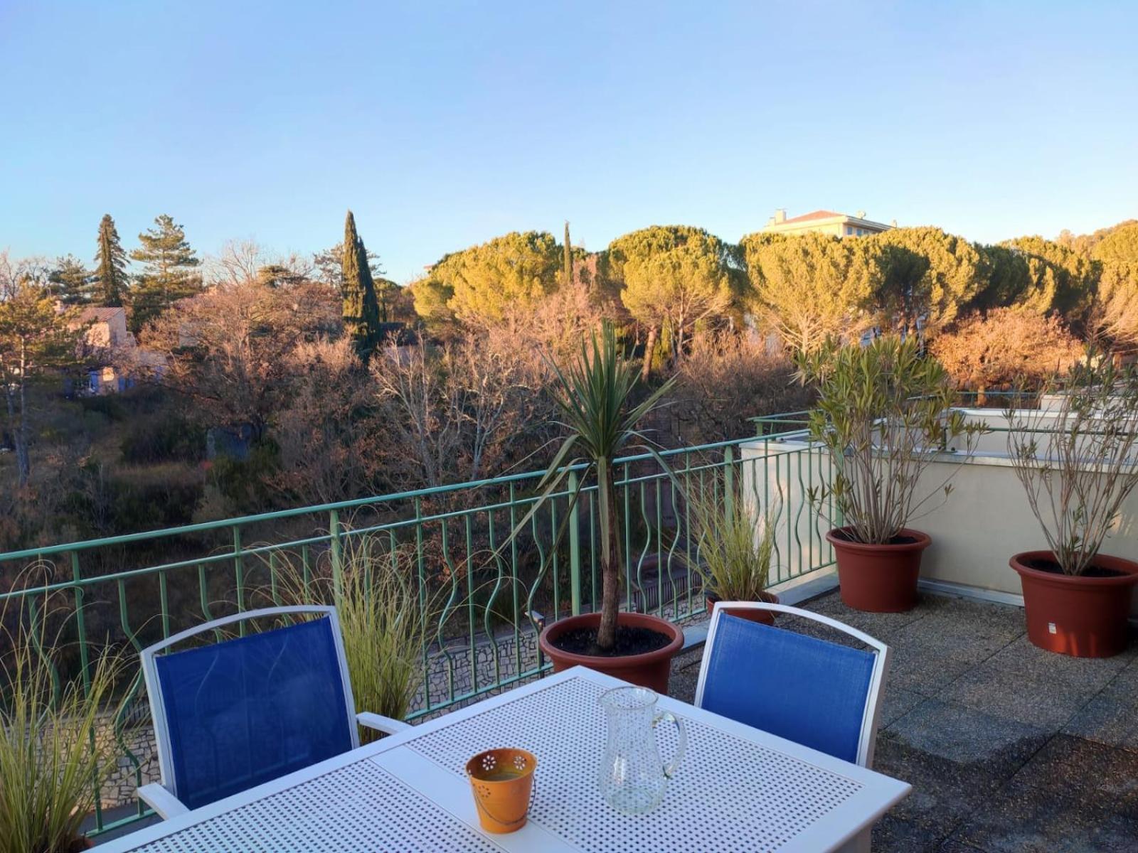 La Terrasse De L'Imbut - Climatisation & Piscine Apartment Greoux-les-Bains Luaran gambar