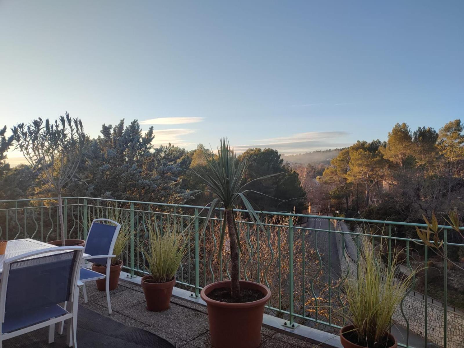 La Terrasse De L'Imbut - Climatisation & Piscine Apartment Greoux-les-Bains Luaran gambar